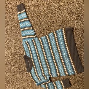 Sweater - patterned (blue/gray/brown/cream). Brand new - never worn.
